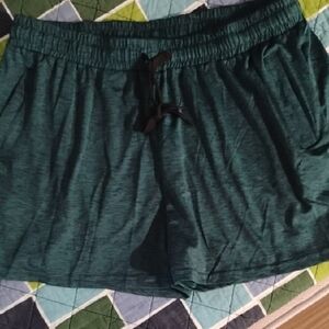 Green Athletic Shorts with Elastic Waistband and Drawstring